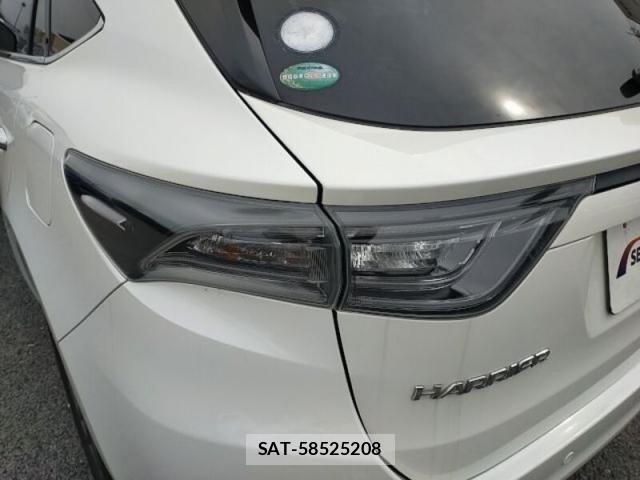 Toyota HARRIER 2017-03 6641637-14