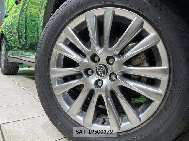 Toyota HARRIER 2017-06 6676107-12
