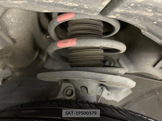 Toyota HARRIER 2017-06 6676107-19