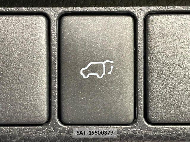Toyota HARRIER 2017-06 6676107-6