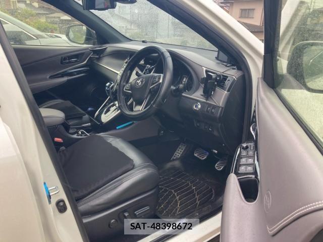 Toyota HARRIER 2017-05 6676116-12