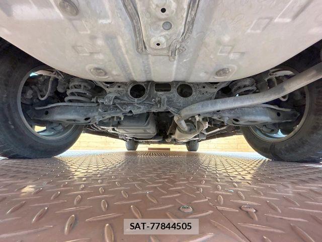 Toyota HARRIER 2018-02 6676105-18