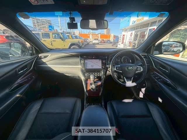 Toyota HARRIER 2017-02 6683789-1