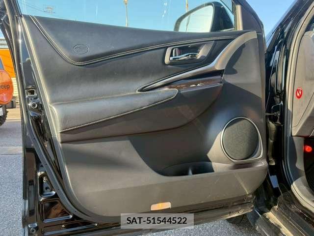 Toyota HARRIER 2017-09 6691036-14