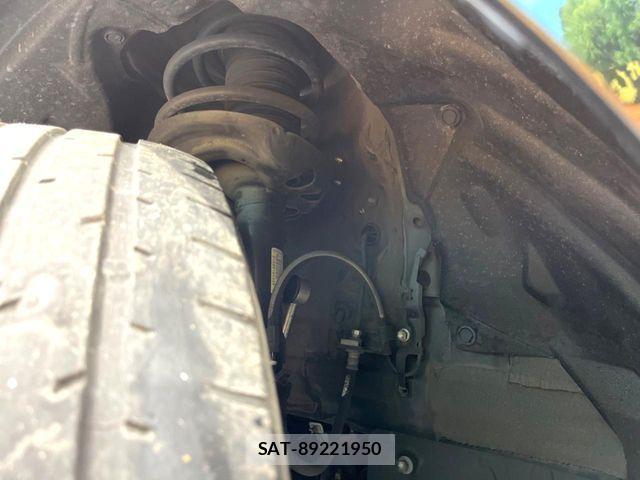 Toyota HARRIER 2021-12 6716213-19