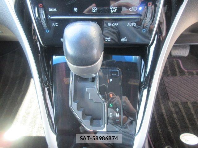 Toyota HARRIER 2015-08 6716219-16