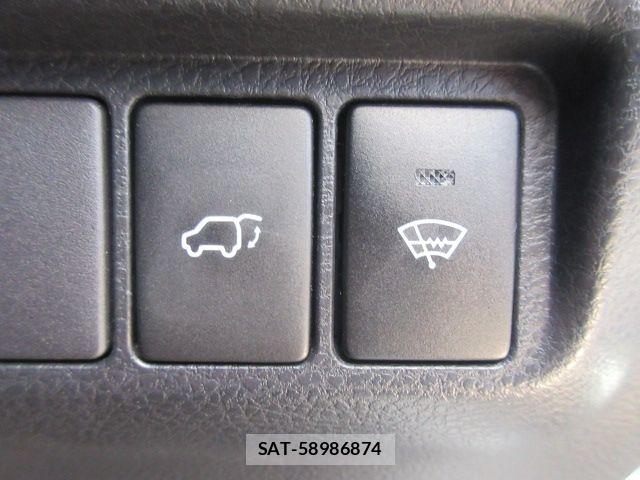 Toyota HARRIER 2015-08 6716219-21