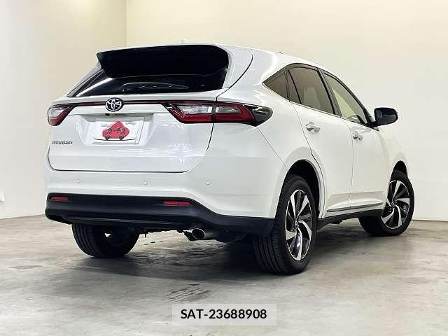 Toyota HARRIER 2017-10 6751744-2