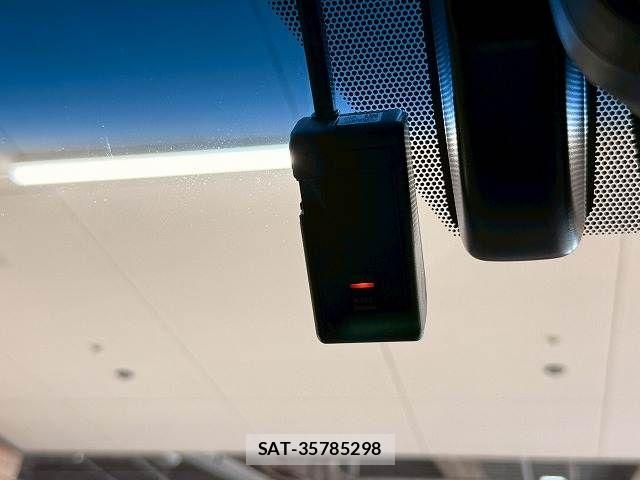 Toyota HARRIER 2021-03 6815090-11