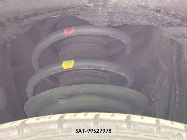 Toyota HARRIER 2021-03 6815095-19
