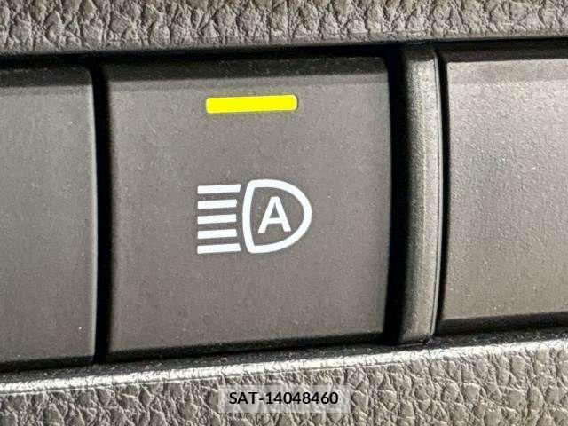 Toyota HARRIER 2021-02 6815086-8
