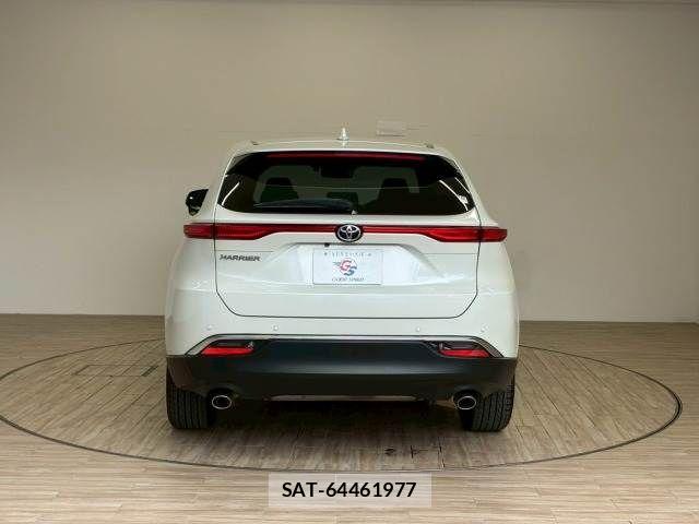 Toyota HARRIER 2020-09 6815088-14
