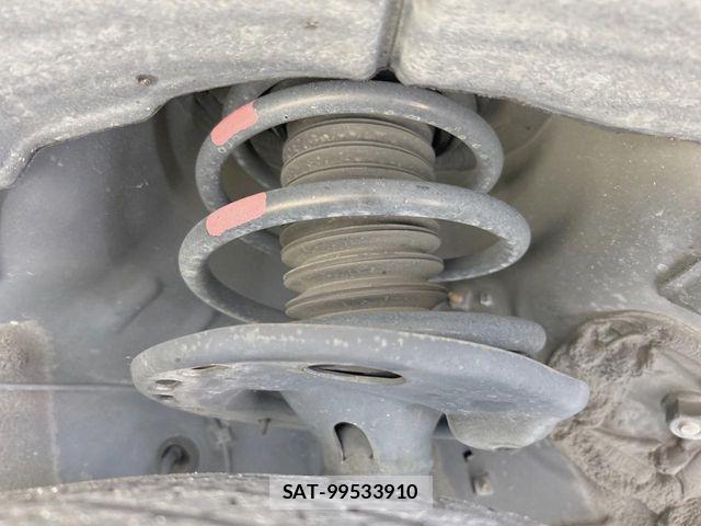 Toyota HARRIER 2018-09 6905860-19
