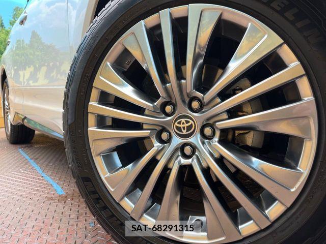 Toyota HARRIER 2021-08 6905809-12