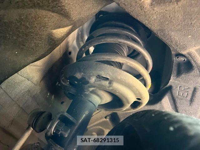 Toyota HARRIER 2021-08 6905809-19