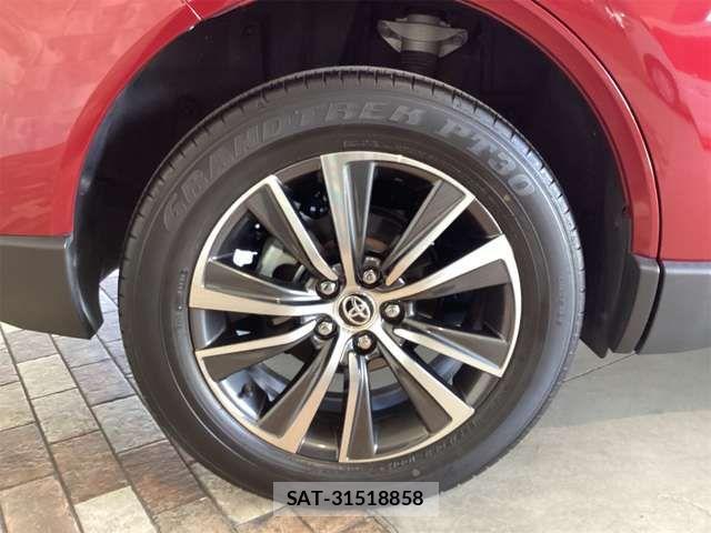 Toyota HARRIER 2020-07 6905843-17