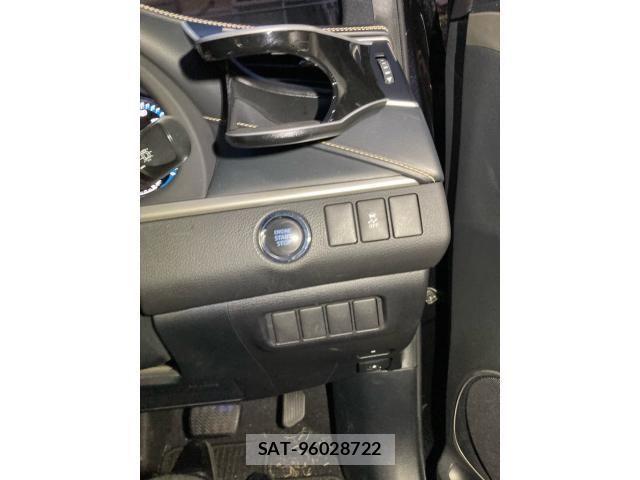 Toyota HARRIER 2015-06 6905897-14