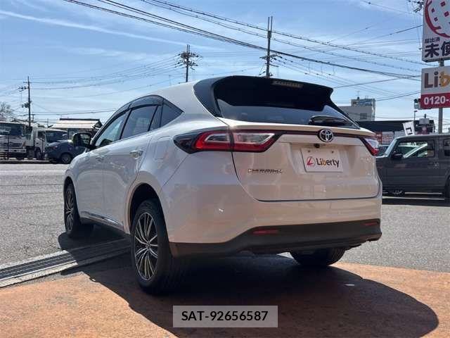 Toyota HARRIER 2019-01 6905865-12