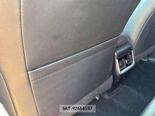 Toyota HARRIER 2019-01 6905865-19