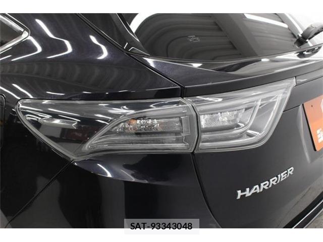 Toyota HARRIER 2014-10 6905891-17