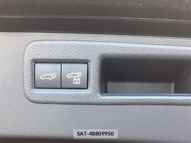 Toyota HARRIER 2021-04 6905820-18