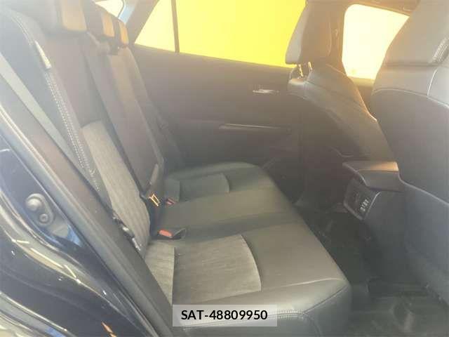 Toyota HARRIER 2021-04 6905820-19