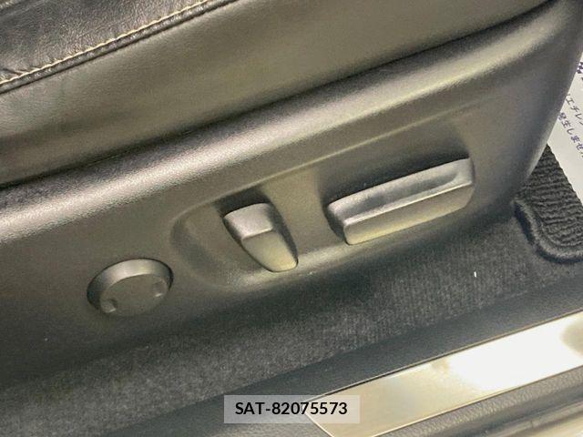 Toyota HARRIER 2017-09 6993902-6