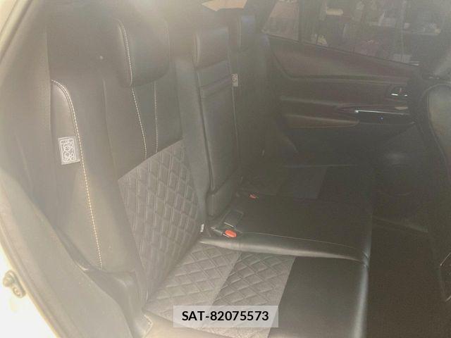 Toyota HARRIER 2017-09 6993902-8