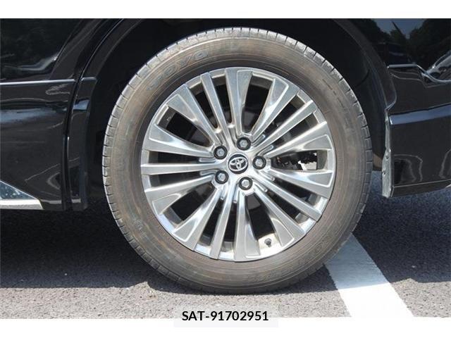 Toyota HARRIER 2020-10 6993879-25