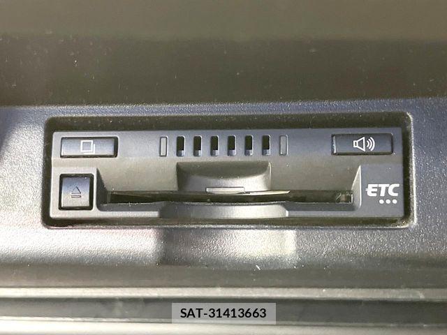 Toyota HARRIER 2017-08 6993906-5