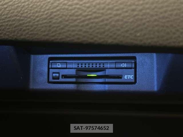 Toyota HARRIER 2014-09 7020552-23