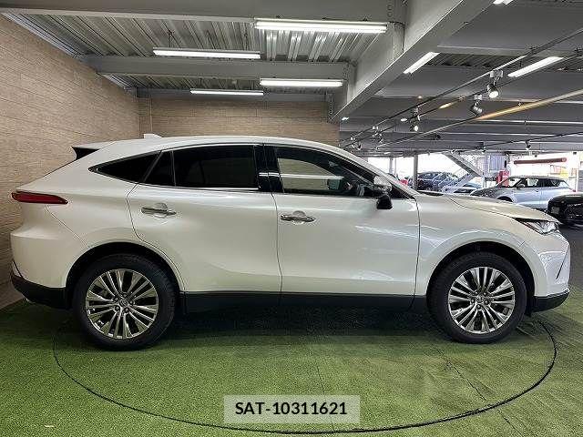 Toyota HARRIER 2024-07 7020544-17