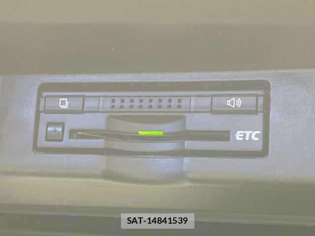 Toyota HARRIER 2015-08 7058721-5