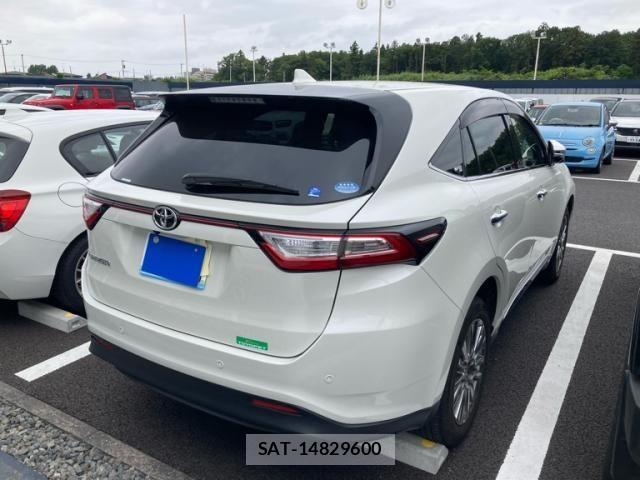 Toyota HARRIER 2018-10 7058714-2
