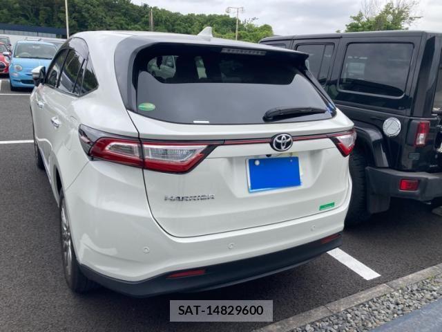 Toyota HARRIER 2018-10 7058714-3