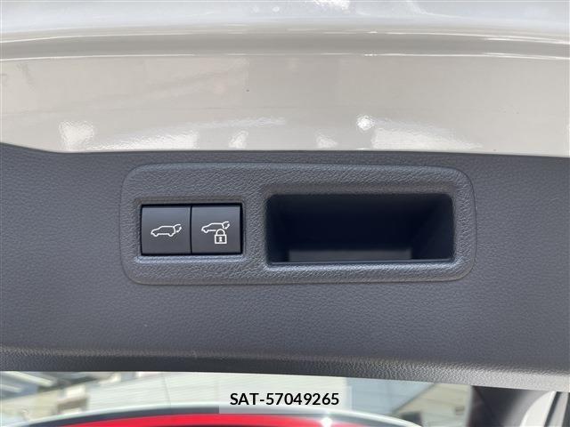 Toyota HARRIER 2023-05 7058704-16