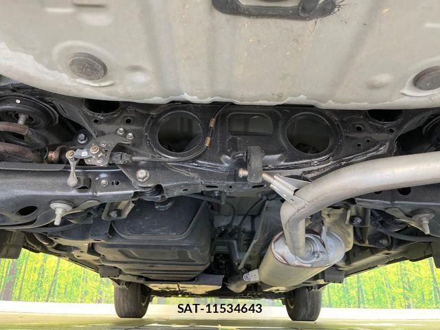 Toyota HARRIER 2017-07 7058723-18