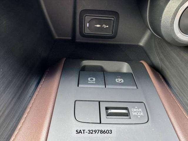 Toyota HARRIER 2020-06 7219139-26