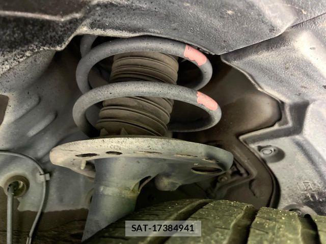 Toyota HARRIER 2017-08 7219108-19