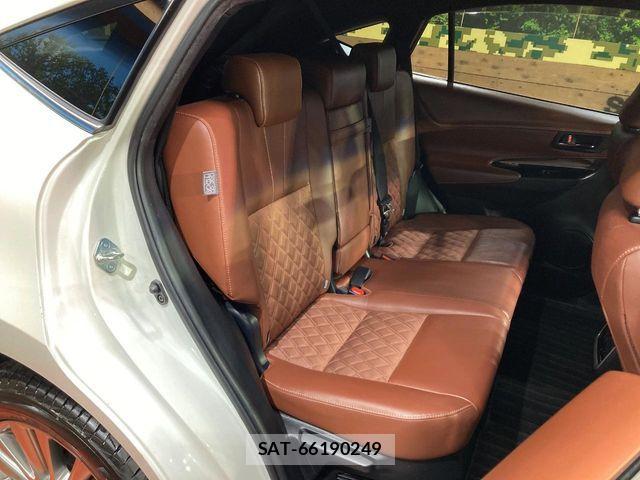 Toyota HARRIER 2017-12 7219111-9
