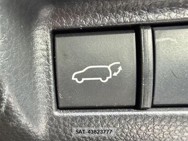 Toyota HARRIER 2020-12 7219155-6