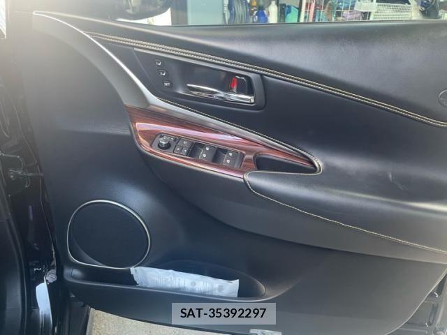 Toyota HARRIER 2017-01 7219094-4