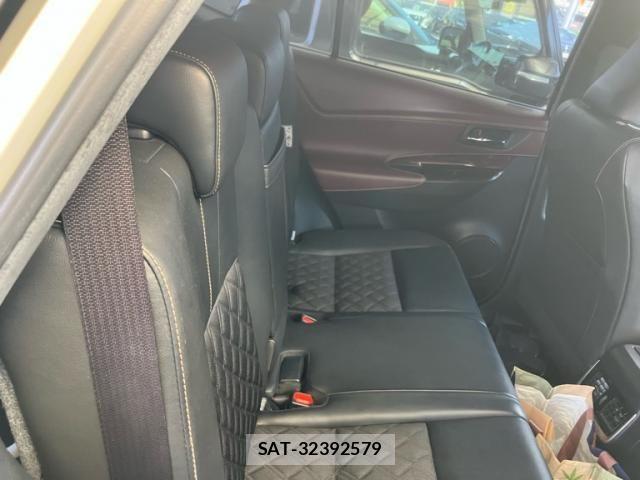 Toyota HARRIER 2016-01 7219085-13