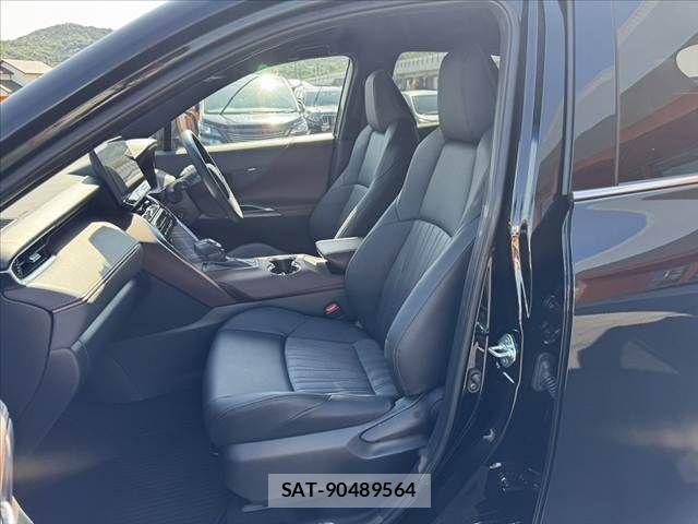 Toyota HARRIER 2024-01 7219212-17