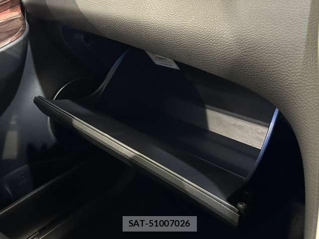 Toyota HARRIER 2014-08 7219071-26