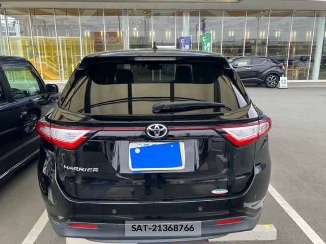 Toyota HARRIER 2017-11 7219110-1