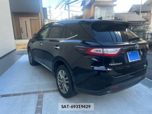 Toyota HARRIER 2017-12 7219112-3