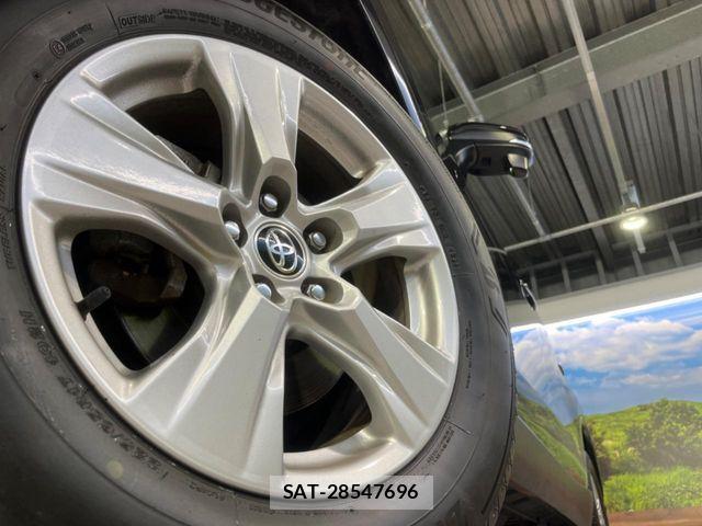 Toyota HARRIER 2021-04 7219178-12