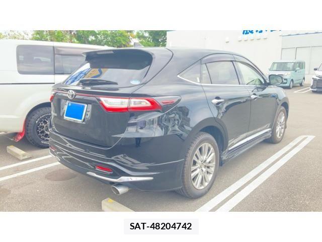 Toyota HARRIER 2019-07 7219133-1