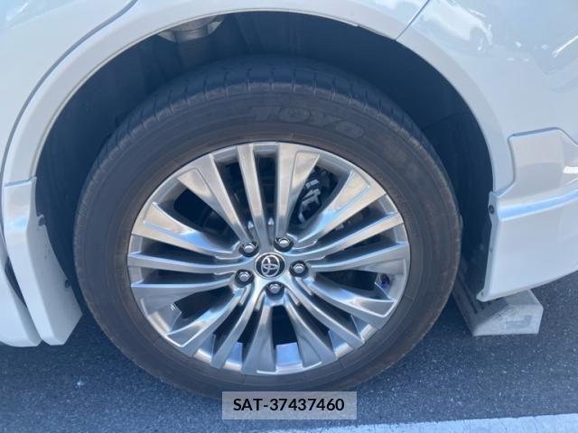 Toyota HARRIER 2024-03 7250934-5